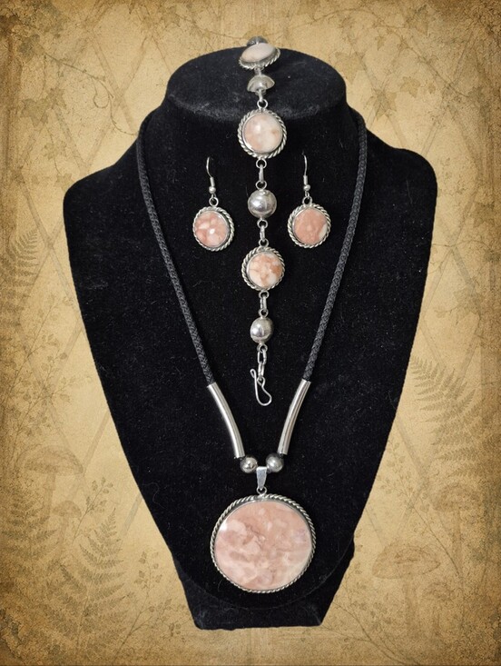 Jewelry - Peculiar Passages 🚪🧚 Vintage Pink Natural Stone & Silver Tone Boho Artisan Set